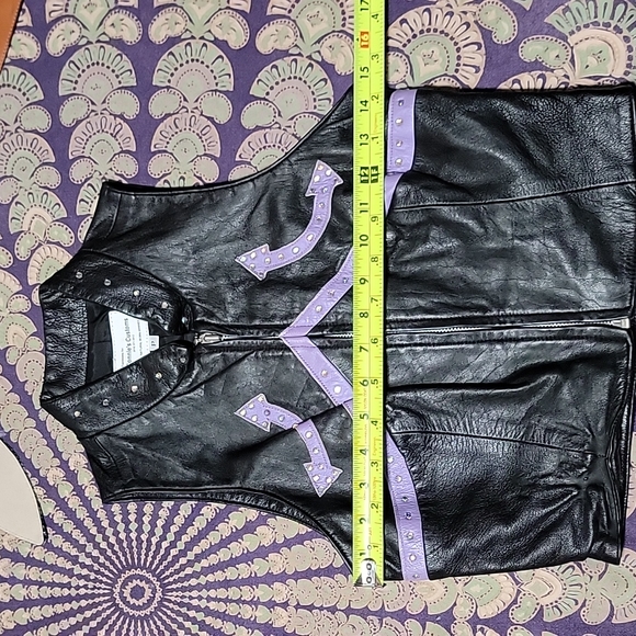 Girls Leather Vest - Picture 8 of 9